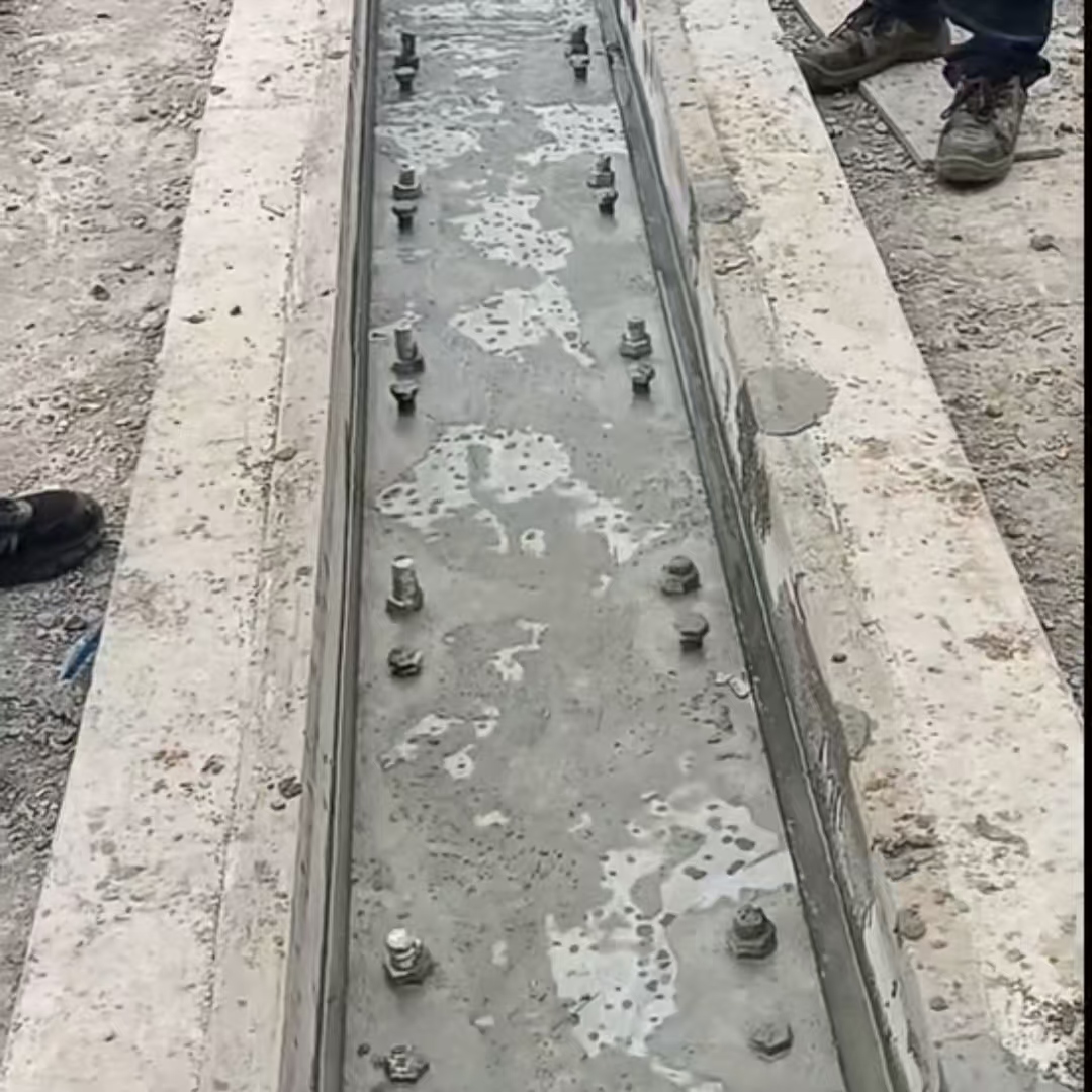 长治港口码头起重机龙门吊重型机械设备稳固用早强快凝轨道胶泥